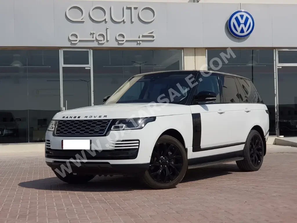 Land Rover  Range Rover  Vogue SE  2019  Automatic  80٬000 Km  6 Cylinder  Four Wheel Drive (4WD)  SUV  White