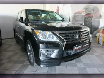 Lexus  LX  570  2015  Automatic  247,000 Km  8 Cylinder  Four Wheel Drive (4WD)  SUV  Black