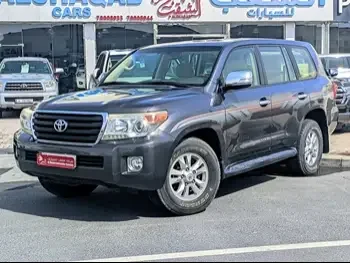 Toyota  Land Cruiser  GXR  2012  Automatic  152,000 Km  8 Cylinder  Four Wheel Drive (4WD)  SUV  Gray