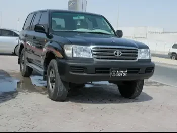 Toyota  Land Cruiser  GXR  2004  Manual  377,000 Km  6 Cylinder  Four Wheel Drive (4WD)  SUV  Black