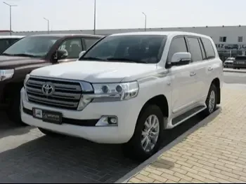 Toyota  Land Cruiser  VXR  2019  Automatic  86,000 Km  8 Cylinder  Four Wheel Drive (4WD)  SUV  White