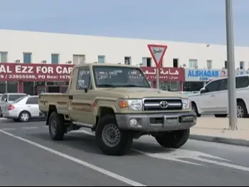 Toyota  Land Cruiser  LX  2022  Manual  14,800 Km  6 Cylinder  Four Wheel Drive (4WD)  Pick Up  Beige  With Warranty