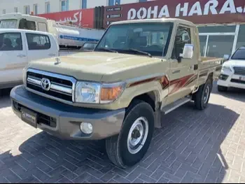 Toyota  Land Cruiser  LX  2012  Manual  91,000 Km  6 Cylinder  Four Wheel Drive (4WD)  Pick Up  Beige