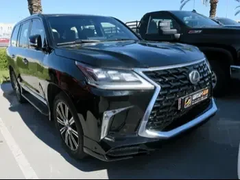 Lexus  LX  570  2017  Automatic  268,000 Km  8 Cylinder  Four Wheel Drive (4WD)  SUV  Black