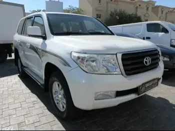 Toyota  Land Cruiser  GXR  2010  Automatic  367,000 Km  6 Cylinder  Four Wheel Drive (4WD)  SUV  White