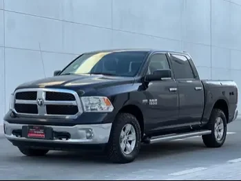 Dodge  Ram  1500  2017  Automatic  44,000 Km  8 Cylinder  Four Wheel Drive (4WD)  Pick Up  Black