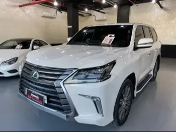 Lexus  LX  570  2017  Automatic  325,000 Km  8 Cylinder  Four Wheel Drive (4WD)  SUV  White