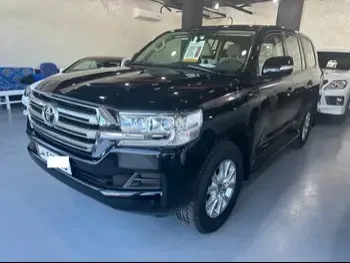 Toyota  Land Cruiser  GXR  2019  Automatic  117,000 Km  6 Cylinder  Four Wheel Drive (4WD)  SUV  Black