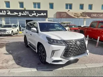 Lexus  LX  570  2018  Automatic  226,000 Km  8 Cylinder  Four Wheel Drive (4WD)  SUV  White