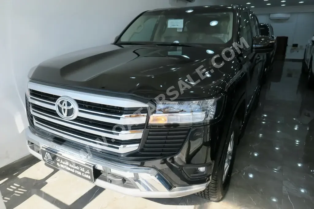 Toyota  Land Cruiser  GXR  2024  Automatic  0 Km  6 Cylinder  Four Wheel Drive (4WD)  SUV  Black  With Warranty