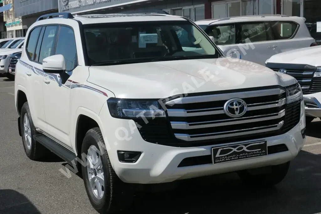 Toyota  Land Cruiser  GXR  2024  Automatic  0 Km  6 Cylinder  Four Wheel Drive (4WD)  SUV  White  With Warranty