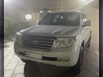 Toyota  Land Cruiser  VXR  2009  Automatic  296,300 Km  8 Cylinder  Four Wheel Drive (4WD)  SUV  White