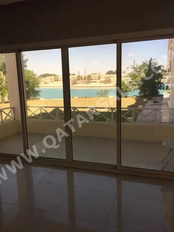 Farms & Resorts Family Residential  - Not Furnished  - Al Khor  - Umm Enaig  - 5 Bedrooms