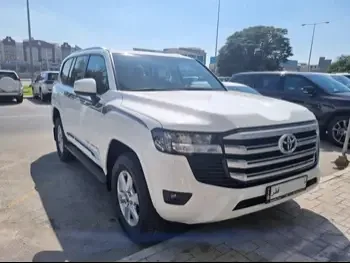 Toyota  Land Cruiser  GXR Twin Turbo  2023  Automatic  0 Km  6 Cylinder  Four Wheel Drive (4WD)  SUV  White  With Warranty