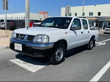 Nissan  Pickup  2016  Manual  400,000 Km  4 Cylinder  Rear Wheel Drive (RWD)  Pick Up  White