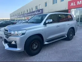 Toyota  Land Cruiser  VXR  2021  Automatic  109,000 Km  8 Cylinder  Four Wheel Drive (4WD)  SUV  Silver