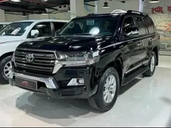 Toyota  Land Cruiser  GXR Black Edition  2017  Automatic  203,000 Km  8 Cylinder  Four Wheel Drive (4WD)  SUV  Black