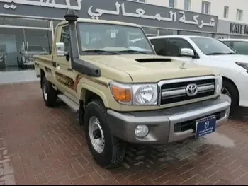 Toyota  Land Cruiser  LX  2023  Manual  16,000 Km  6 Cylinder  Four Wheel Drive (4WD)  Pick Up  Beige  With Warranty