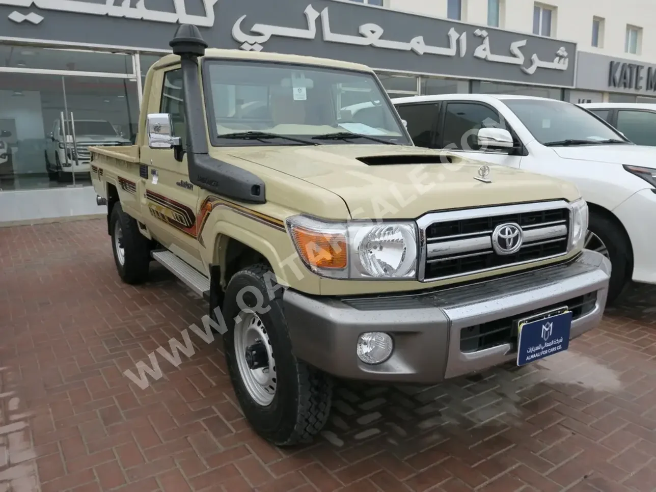 Toyota  Land Cruiser  LX  2023  Manual  16,000 Km  6 Cylinder  Four Wheel Drive (4WD)  Pick Up  Beige  With Warranty