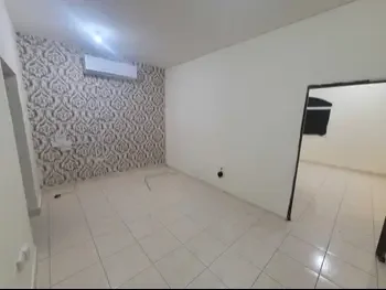 1 Bedrooms  Apartment  For Rent  Al Rayyan -  Umm Al Seneem  Not Furnished