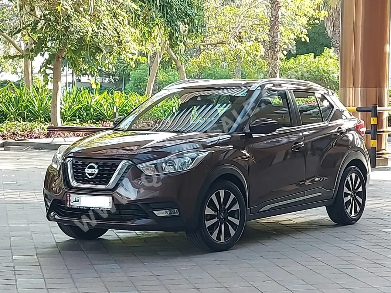 Nissan  Kicks  2019  Automatic  91,000 Km  4 Cylinder  Front Wheel Drive (FWD)  SUV  Brown