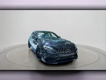 مرسيدس - بنز  سي - كلاس  63 AMG اس  2015  اوتوماتيك  240,000 كم  8 سلندر  دفع خلفي  سيدان  أسود