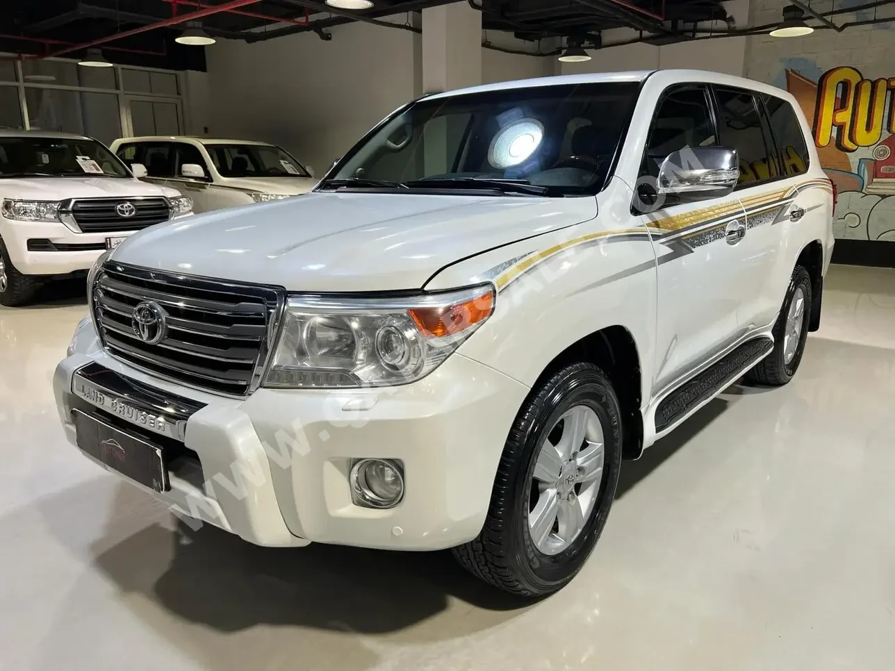 Toyota  Land Cruiser  VXR  2012  Automatic  237,000 Km  8 Cylinder  Four Wheel Drive (4WD)  SUV  White