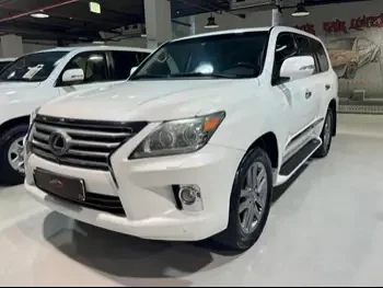 Lexus  LX  570  2012  Automatic  242,000 Km  8 Cylinder  Four Wheel Drive (4WD)  SUV  White