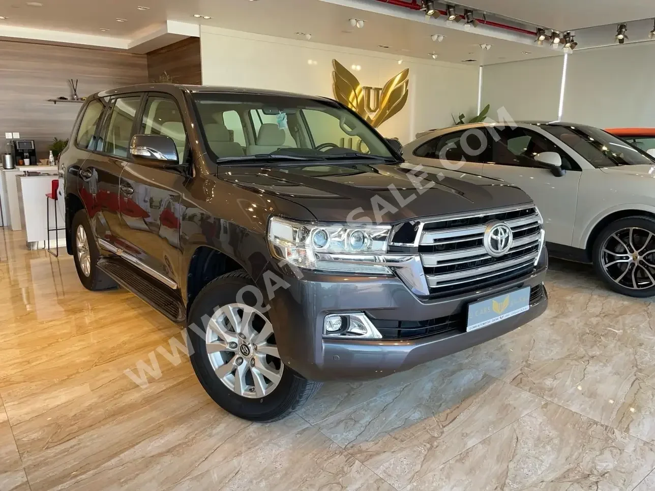 Toyota  Land Cruiser  GXR  2017  Automatic  204,000 Km  6 Cylinder  Four Wheel Drive (4WD)  SUV  Gray