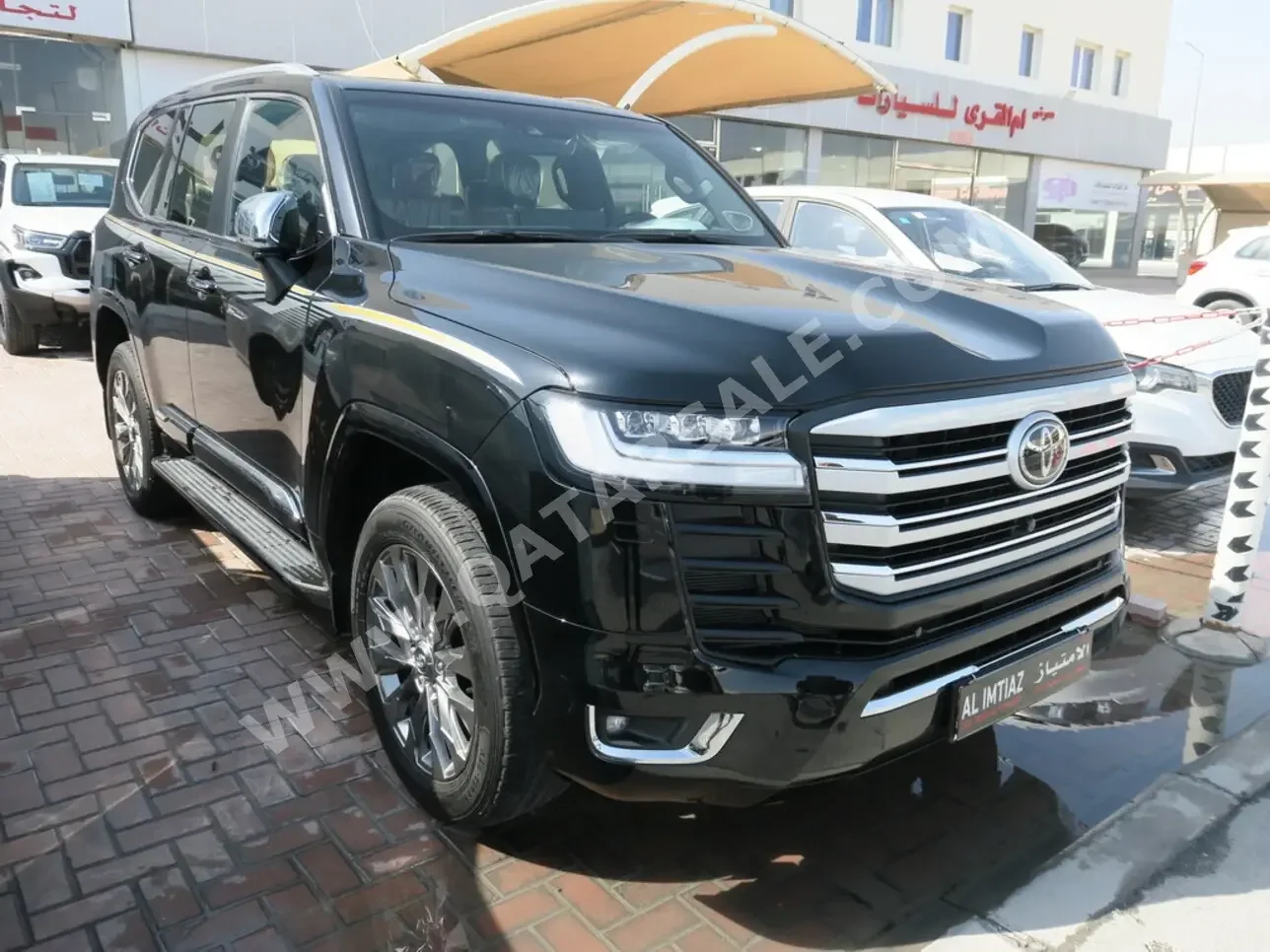 Toyota  Land Cruiser  VXR Twin Turbo  2023  Automatic  30,000 Km  6 Cylinder  Four Wheel Drive (4WD)  SUV  Black  With Warranty