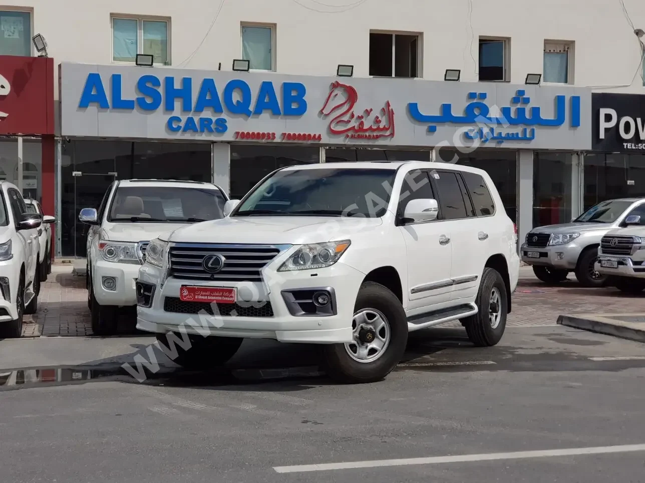 Lexus  LX  570  2012  Automatic  231,000 Km  8 Cylinder  Four Wheel Drive (4WD)  SUV  White