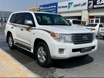 Toyota  Land Cruiser  VXR  2015  Automatic  399,000 Km  8 Cylinder  Four Wheel Drive (4WD)  SUV  White