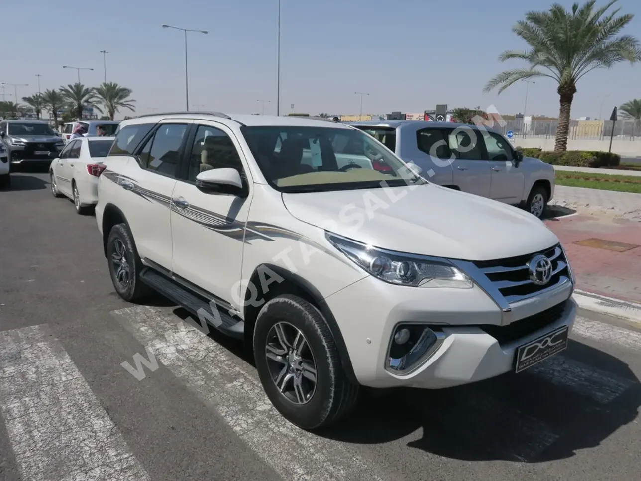 Toyota  Fortuner  2019  Automatic  72,000 Km  4 Cylinder  Four Wheel Drive (4WD)  SUV  White