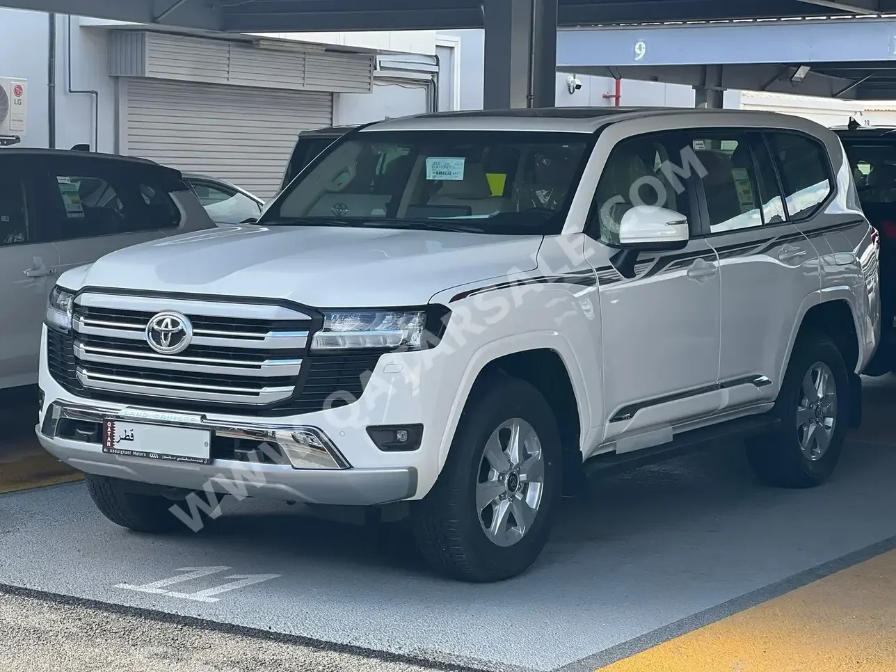 Toyota  Land Cruiser  GXR  2024  Automatic  0 Km  6 Cylinder  Four Wheel Drive (4WD)  SUV  White  With Warranty