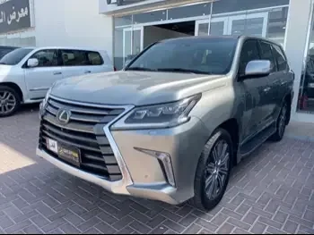 Lexus  LX  570  2016  Automatic  260,000 Km  8 Cylinder  Four Wheel Drive (4WD)  SUV  Sonic Titanium