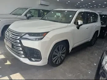 Lexus  LX  600 Luxury  2022  Automatic  31,000 Km  6 Cylinder  Four Wheel Drive (4WD)  SUV  White  With Warranty