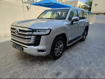 Toyota  Land Cruiser  VX Twin Turbo  2023  Automatic  0 Km  6 Cylinder  Four Wheel Drive (4WD)  SUV  Silver  With Warranty