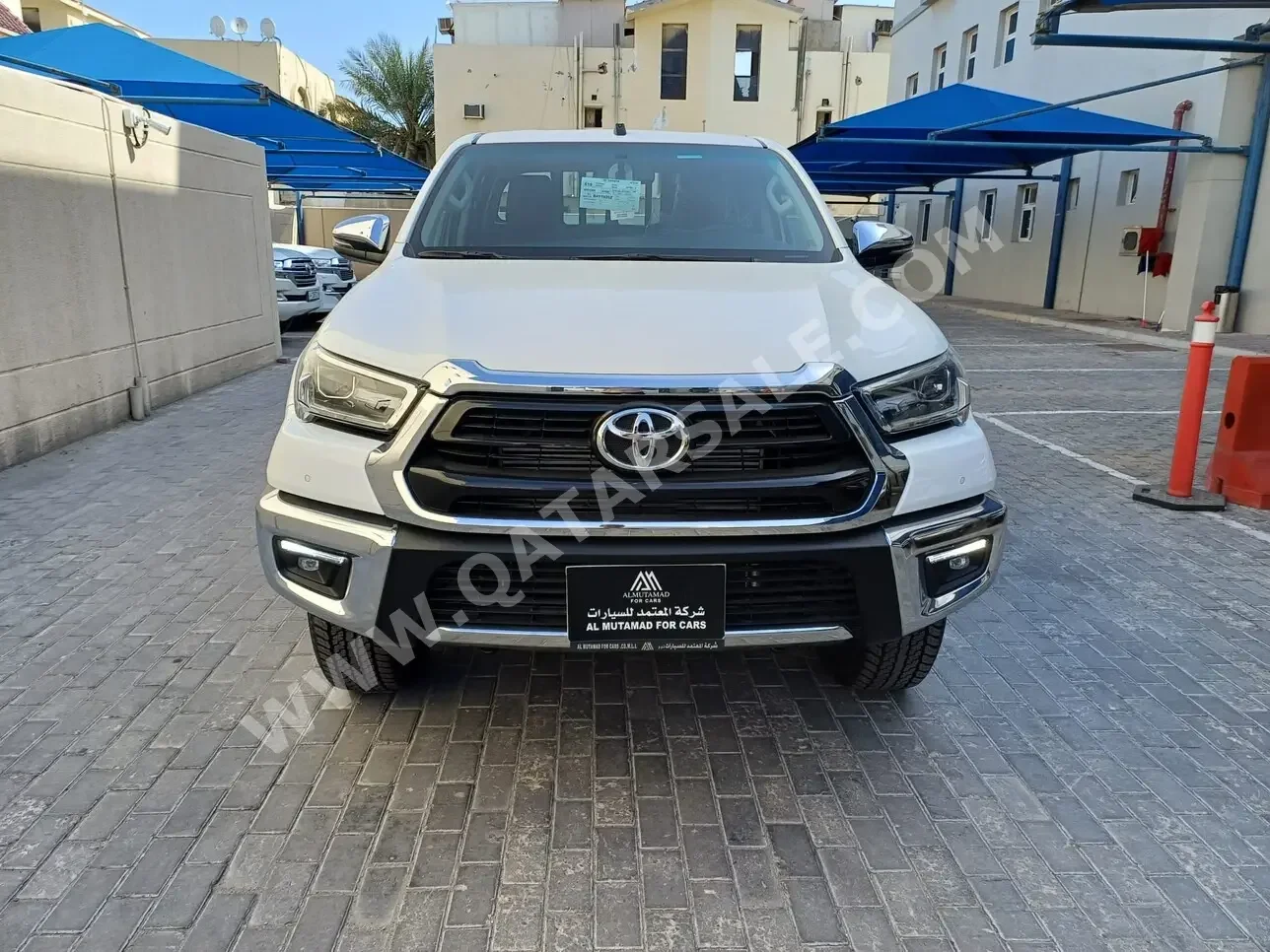 Toyota  Hilux  2024  Automatic  0 Km  4 Cylinder  Four Wheel Drive (4WD)  Pick Up  White  With Warranty