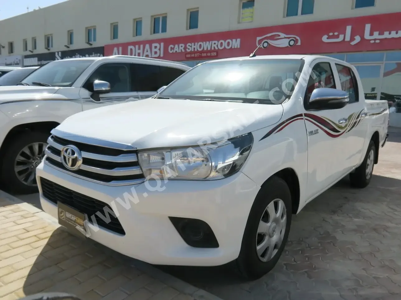 Toyota  Hilux  SR5  2021  Manual  102,000 Km  4 Cylinder  Four Wheel Drive (4WD)  Pick Up  White