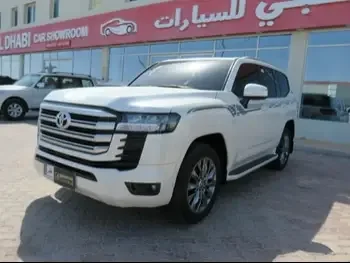 Toyota  Land Cruiser  GXR Twin Turbo  2022  Automatic  70,000 Km  6 Cylinder  Four Wheel Drive (4WD)  SUV  White  With Warranty