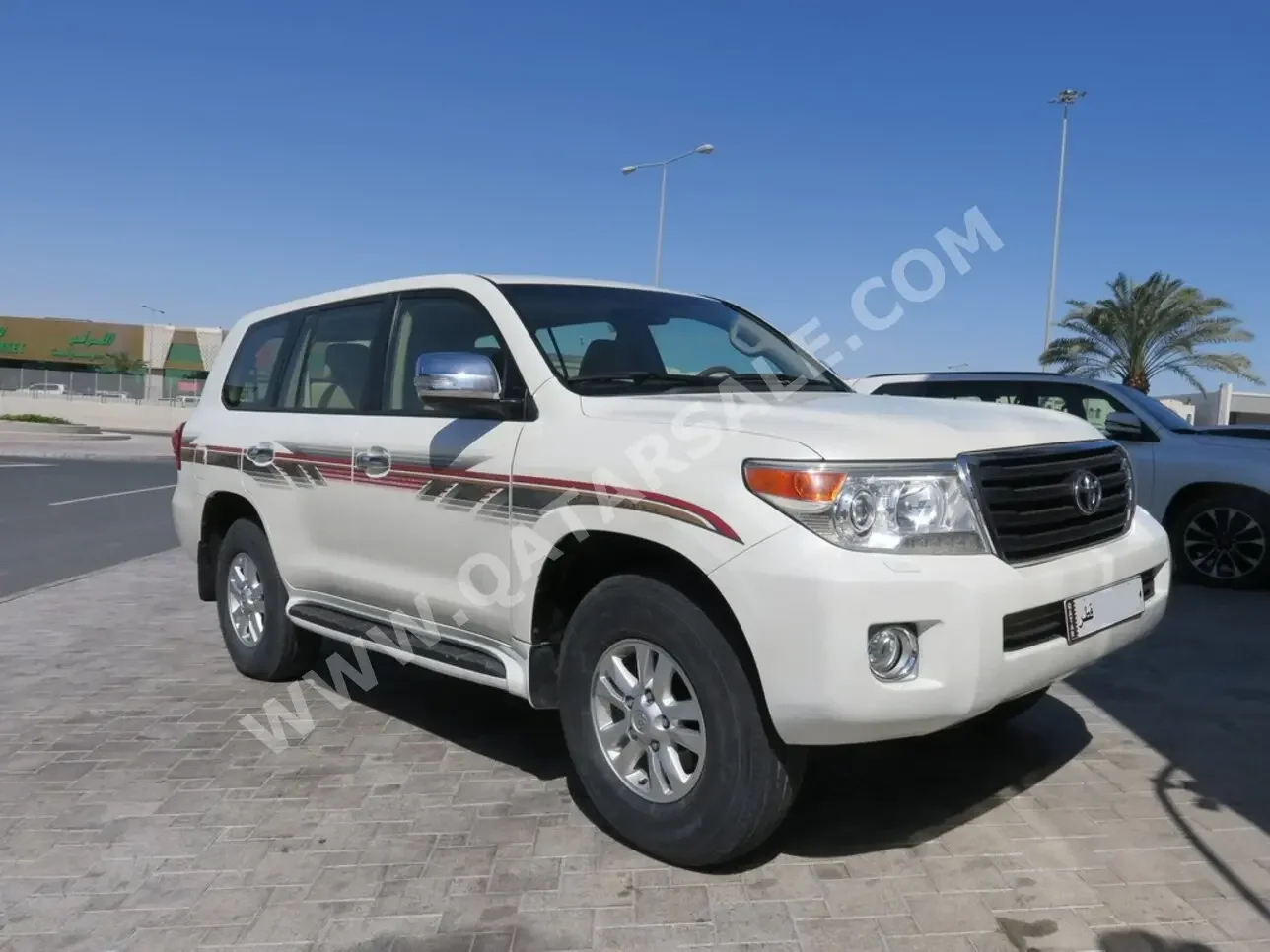 Toyota  Land Cruiser  GXR  2012  Automatic  24,000 Km  8 Cylinder  Four Wheel Drive (4WD)  SUV  Pearl