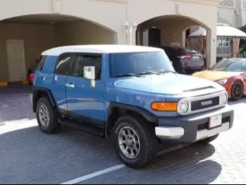 Toyota  FJ Cruiser  2013  Automatic  166,000 Km  6 Cylinder  Four Wheel Drive (4WD)  SUV  Blue