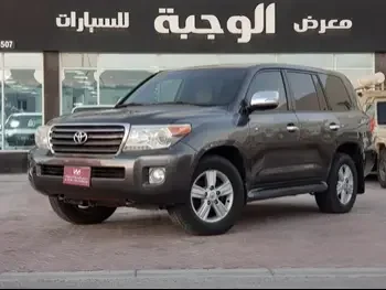 Toyota  Land Cruiser  GXR  2012  Automatic  239,000 Km  8 Cylinder  Four Wheel Drive (4WD)  SUV  Green