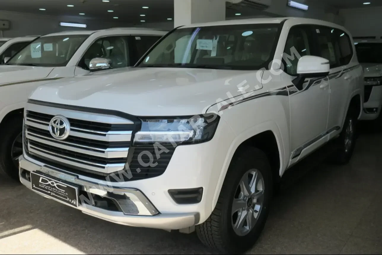 Toyota  Land Cruiser  GXR  2024  Automatic  0 Km  6 Cylinder  Four Wheel Drive (4WD)  SUV  White  With Warranty