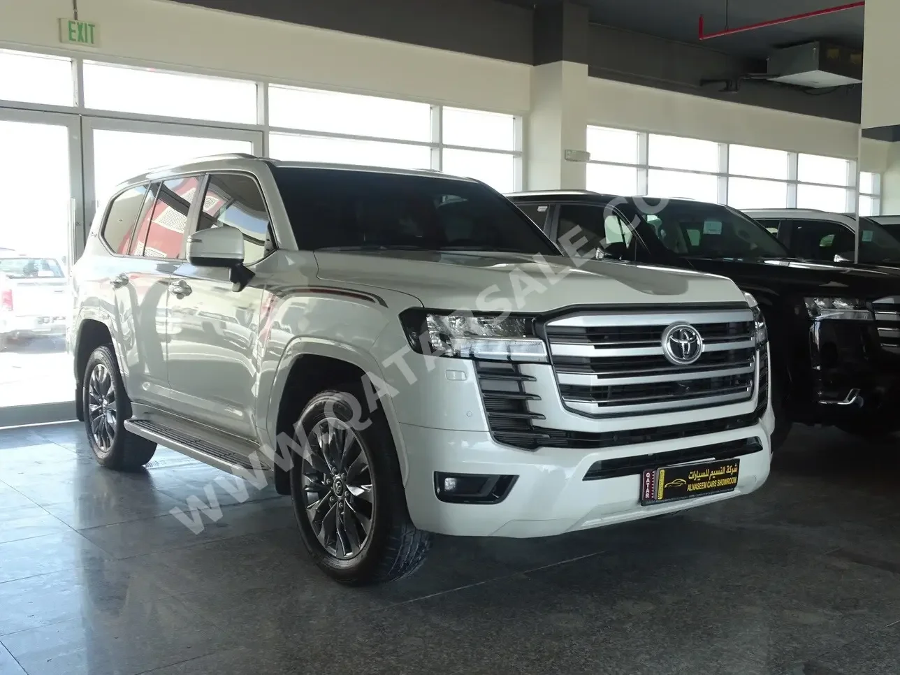  Toyota  Land Cruiser  GXR Twin Turbo  2022  Automatic  26,000 Km  6 Cylinder  Four Wheel Drive (4WD)  SUV  White  With Warranty