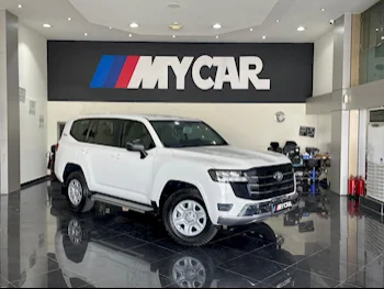 Toyota  Land Cruiser  GX  2022  Automatic  31٬000 Km  6 Cylinder  Four Wheel Drive (4WD)  SUV  White  With Warranty