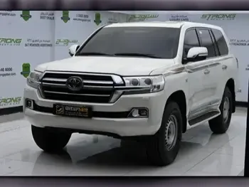 Toyota  Land Cruiser  VXR  2018  Automatic  177,000 Km  8 Cylinder  Four Wheel Drive (4WD)  SUV  White