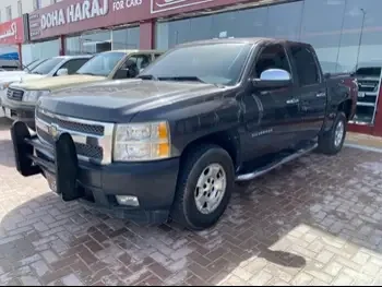 Chevrolet  Silverado  2011  Automatic  295,000 Km  8 Cylinder  Four Wheel Drive (4WD)  Pick Up  Black