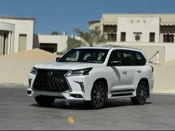 Lexus  LX  570 S  2018  Automatic  83,000 Km  8 Cylinder  Four Wheel Drive (4WD)  SUV  White