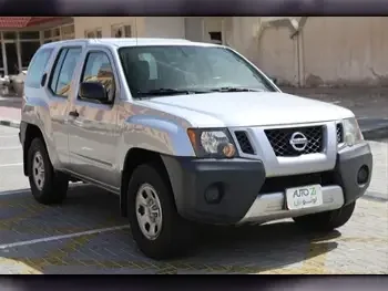 Nissan  Xterra  2014  Automatic  148,000 Km  6 Cylinder  Four Wheel Drive (4WD)  SUV  Silver